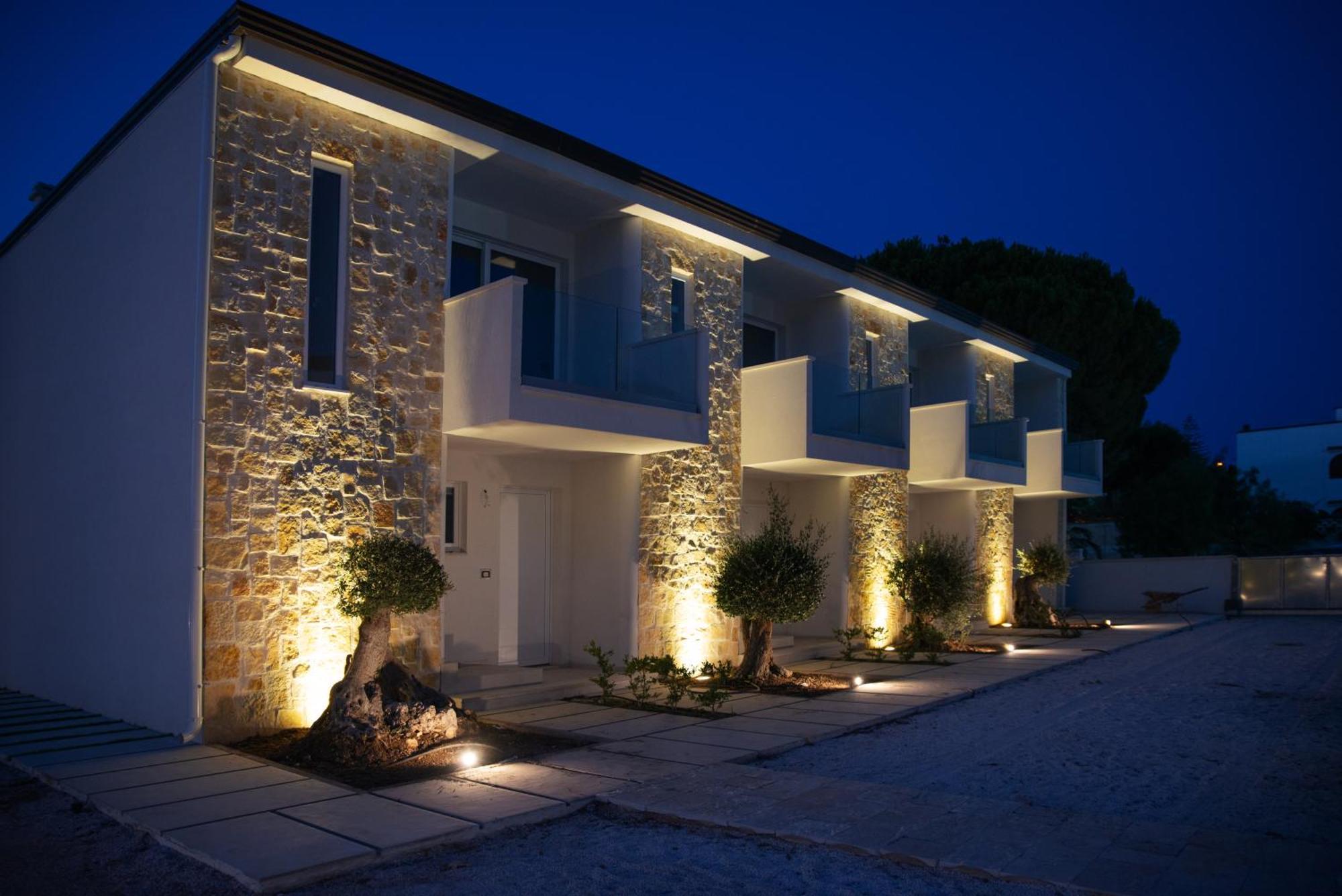 Montedarena Hotel Pulsano Exterior photo